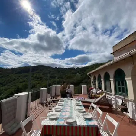 Massa - Dimora Storica Con 12 Camere, Accoglie 30 Persone Calice Ligure