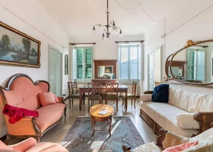 Villa Massa - Dimora Storica Con 12 Camere, Accoglie 30 Persone *